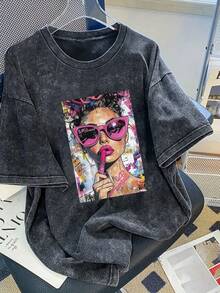 Áo thun nữ tay ngắn bằng vải cotton đã qua xử lý. Thiết kế đồ họa nghệ thuật Pop Art nổi bật, dáng rộng, phong cách retro. Phong cách đường phố Y2K. Một chiếc áo nữ phong cách Y2K thời trang và đa năng, phù hợp cho việc đi lại hàng ngày. Dáng áo đường phố thông thường, áo thun đồ họa punk thời trang dáng rộng độc đáo, áo tay ngắn có thể giặt máy. - màu đen - Xem 5