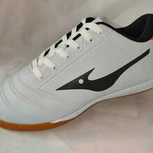 CHUTEIRA FUTSAL BRANCA MZ ,COSTURADA,QUADRA SALÃO - Branco - Visão 2