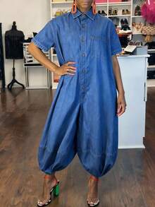 Valentine's Day, Date Night Outfit, Gifts For Her Women's Blue Collared Short-Sleeve Jumpsuit - Button-Front & Chest Pocket & Oversized Silhouette & Balloon Wide-Leg Detail | Relaxed Artsy Fit For Weekend Shopping Trips For Effortlessly Charming Stylish Looks - Màu xanh lam - Xem 2