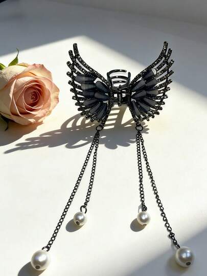 情人节礼物 暗黑甜美酷炫风黑色翅膀天使珍珠流苏发夹 渐变黑色翅膀+水钻饰边+珍珠流苏 多色可选 适合情人节约会/日常通勤/甜美酷炫穿搭 个性化美学发饰 优雅发夹 时尚发爪夹 休闲发饰