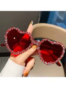 1 Cặp kính râm màu đỏ hình trái tim ngoại cỡ thời trang, đính đá lấp lánh, kính hình trái tim đính đá, kính hình trái tim cho ngày Valentine, thích hợp cho các bữa tiệc chủ đề Valentine, dạ hội, chụp ảnh, đám cưới, quà tặng cho phù dâu. - Nhiều màu - Xem 12