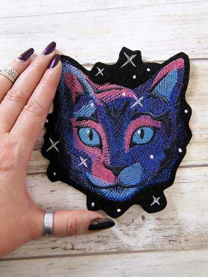 1pc Galaxy Cat/Cosmic Cat/Space Cat Embroidered Patch, With Iron-On Backing, Can Be Directly Sewn/Ironed, Suitable For Clothing, Accessories, Hats, Shoes, Bags And DIY, A Whimsical DIY Gift And Craft For Cat Lovers And Sci-Fi Enthusiasts