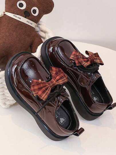 Flickloafers 2026 Ny stil Brittisk stil Små läderskor Flickskor med rosettdekoration