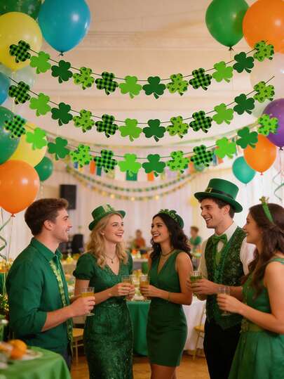 1条三叶草花环装饰，圣帕特里克节装饰，爱尔兰节日装饰，5米长，节日派对装饰横幅，深绿色水牛格纹，浅绿色圣帕特里克节快乐横幅，爱尔兰日派对用品