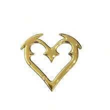 Heartbreaker Carabiner Gothic Heart-Shaped Metal Keychain Heavy Duty Bold Design Zinc Alloy Keys Bags Statement Fashion Accessories - Antique Silver - View 5