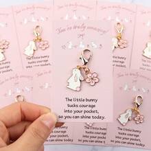 5个/10个可爱樱花兔钥匙扣，带口袋拥抱鼓励卡 | 适合学生/上班族/朋友 | 完美适用于复活节/生日/考试/毕业典礼/日常鼓励/节日祝福/异地关怀 | 金属材质 - 彩色 - 查看 2