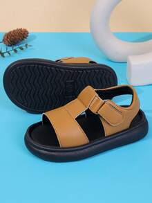 1 Pair Unisex New Style PU Hook And Loop Design Flat Sandals, Wear-Resistant Anti-Slip Children Beach Shoes, Suitable For Summer - Khaki - View 6