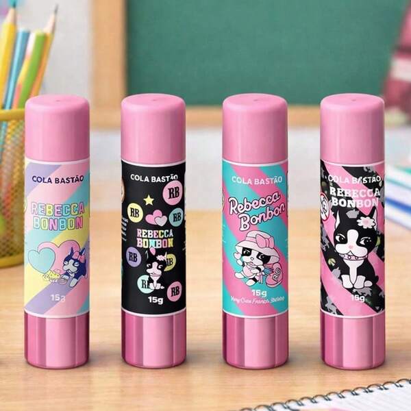 Cola Bastão 15g Rebecca Bonbon Escolar Estampas Sortidas 1UN