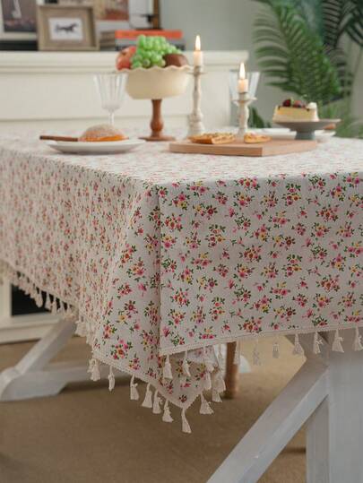 Bubaba 1 chiếc khăn trải bàn hình chữ nhật in hoa màu hồng, phong cách trang trại mộc mạc với tua rua màu be, thích hợp cho phòng ăn, nhà bếp, bàn ăn, tiệc tùng, lễ hội, khách sạn, quán cà phê, phòng ngủ, mọi mùa.