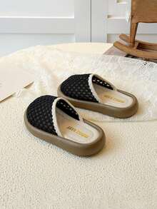 1 Pair 2026 Summer New Kids Lace Slippers, Girls' Soft Bottom Breathable Closed Toe Mules, Fashionable Casual Shoes - Black - View 5