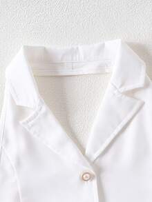 2pcs/Set Girls' Elegant Pearl Button Halter Top And 3D Rose Skirt Set, Spring/Summer - Red - View 3