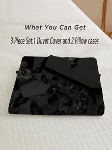 3件套豹纹蝴蝶结印花被套套装（1个被套+2个枕套，不含被芯），采用性感迷人的豹纹印花设计，柔软亲肤，舒缓视觉疲劳，四季皆宜，拉链封口，适用于酒店、卧室、客房和宿舍的床上用品装饰，低过敏性，易于打理，时尚轻盈，透气性好，低过敏性，易于护理，简约现代风格。 - 黑色 - 查看 3