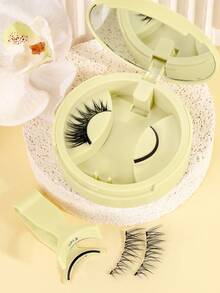 MAGEFY 1 Set magnetische Wimpern mit Applikator, kein Kleber & kein Make-up Entferner nötig, natürliche vernetzte Full Lash Extension, weich & tragbar, Augen Schönheit verbessern, leicht & nicht reizend, wiederverwendbar täglich, Katzenaugen & 3D Kunstmink Wimpern, elegantes Geschenk, Essentials für Sommerreisen, Strandurlaub, Camping - Natürliche Wimpern - Übersicht 6