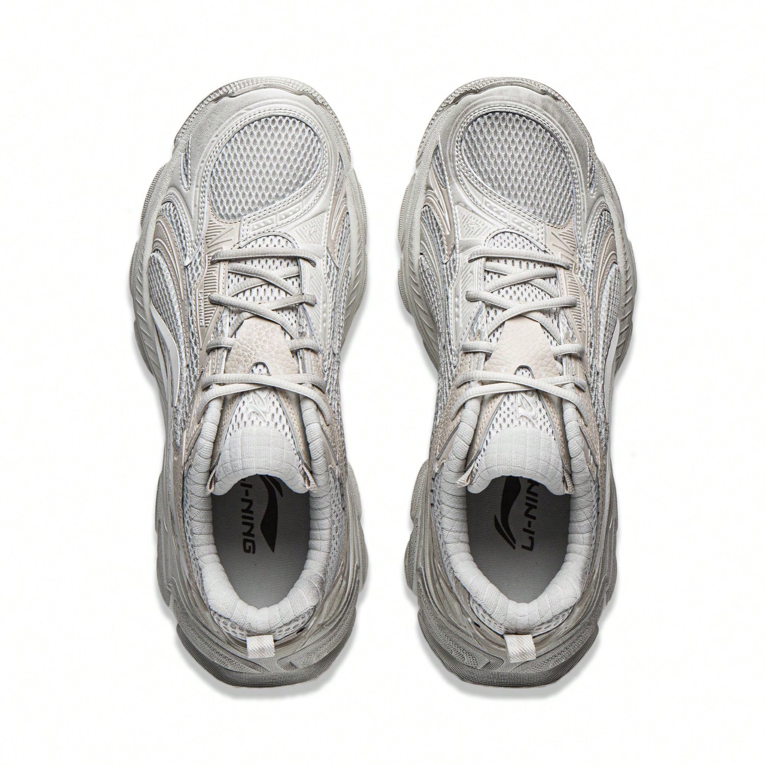 Grava de ceniza blanca