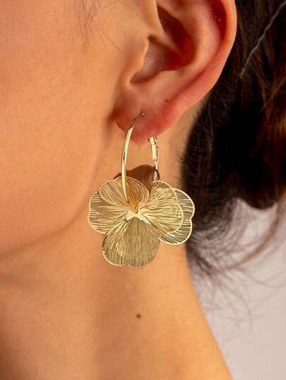 A Fashionable New Floral Earring With A Light Luxury And High-End Feel, Petal Temperament Floral Earrings