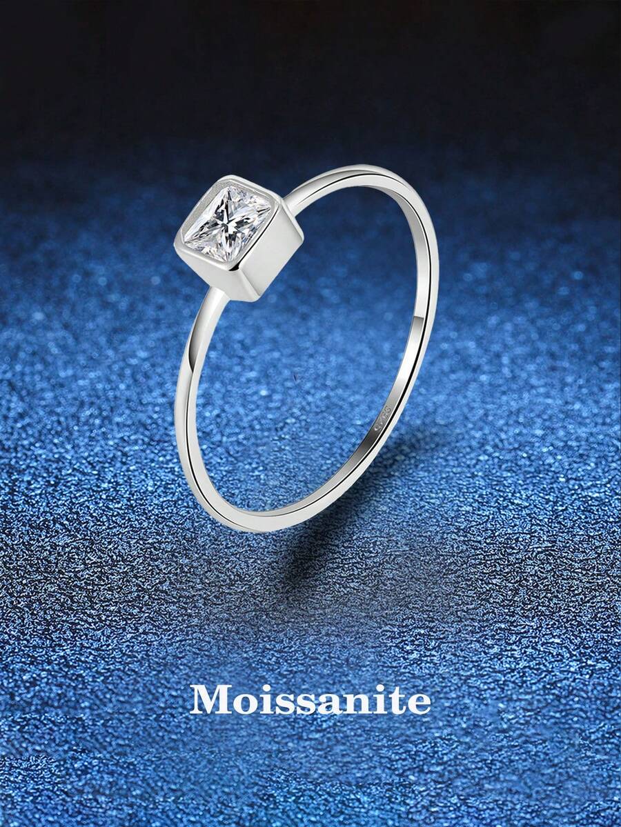 BLOVEMEE 1枚优雅925银4*4毫米方形莫桑石戒指，适合女性日常佩戴、派对、度假、情人节、母亲节、结婚纪念日等场合，也是一份精美的女士珠宝礼物。 - 銀色 - 查看 1