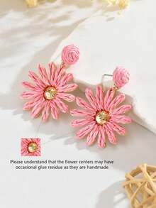 1 Paar Nische Urlaubsstil vielseitige Sommer handgemachte Raffia Sonnenblumen Ohrringe, romantische modische personalisierte handgewebte Raffia rosa Blumen Anhänger Ohrringe geeignet für Damen Alltag, Party und Urlaub (handgewebte Methode zufällig, handgefertigt kann leichte Klebstoffrückstände aufweisen) - Pink - Übersicht 6