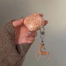 Estuche para auriculares con diseño lindo de ciervo naranja y colgante de ciervo compatible con Pro 2, estuche minimalista adorable para Apple 3, 1/2 generación, adecuado para mujeres - Naranja - Ver 2