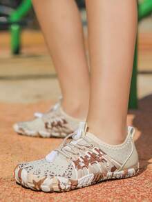 1 Pair Kids Beige Mesh Adjustable Buckle One-Touch Rubber Sole Children's Wading Shoes & Water Shoes, Suitable For Beach, Outdoor, Trekking - Beige - View 1