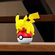 pokemon 宝可梦皮卡丘发光精灵球手办盲盒收藏品，发光精灵球钥匙扣装饰，可作汽车/桌面摆件 | 超萌3D设计 | 无异味 | 夜光 | 完美节日礼物 - 彩色 - 查看 4
