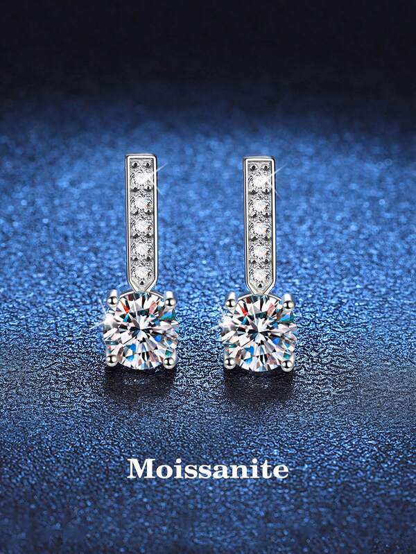 BLOVEMEE 2pcs Elegant Luxury 925 Sterling Silver 1Carat X 2 Moissanite Stud Earrings, Suitable For Commute, Party, Vacation, Birthday, Valentine's Day, Mother's Day, Wedding Anniversary, Christmas, Jewelry Gift For Women