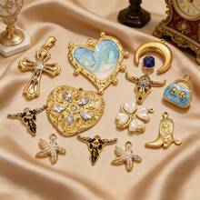 1件装不锈钢时尚心形、十字架、牛头造型包包挂饰，可用于装饰包包、项链和耳环，是DIY珠宝制作的理想配件，适合日常佩戴。 - 金黃色 - 查看 6