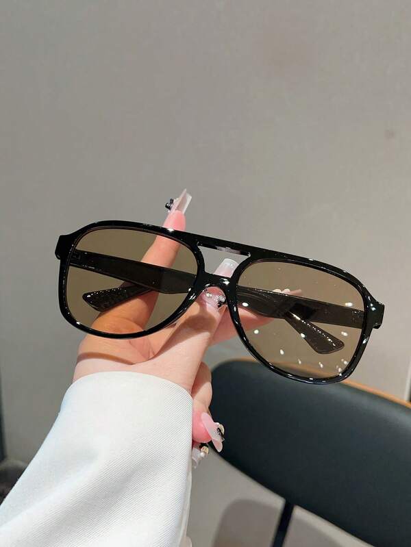 1 pieza Nuevas gafas de moda redondas para mujer con diseño de doble puente retro, marco negro brillante, lentes de unicolor y acento decorativo de estampado de leopardo