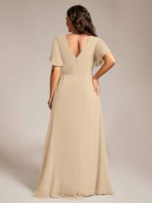 Plus Size Butterfly Sleeve V-Neck Ruched High Slit Champagne Bridesmaid Dress, Suitable For Weddings, Parties, Spring/Summer Wedding Guests, Formal Occasions, Mother's Day, Bridal Party - Champagne - View 3