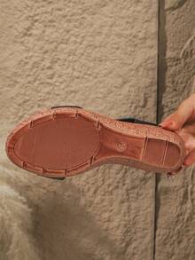 Sandalias de cuña de 4.3" con suela gruesa y diseño de punta abierta para mujer, de moda, versátiles y elegantes - Negro - Ver 6