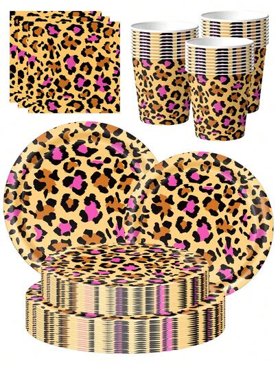 10件套粉色猎豹纹生日装饰一次性动物豹纹主题餐具套装，包含猎豹图案餐盘、餐巾纸和杯子，适用于豹纹主题派对，可供10位客人使用。