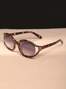 Ochelari de soare ovali din metal, la modă și versatili, stil stradal, design retro pentru femei, ochelari de soare Cat Eye de înaltă calitate pentru bărbați și femei, potriviți pentru zi cu zi, petrecere, plajă și vacanță - Multicolor - Vizualizare 2