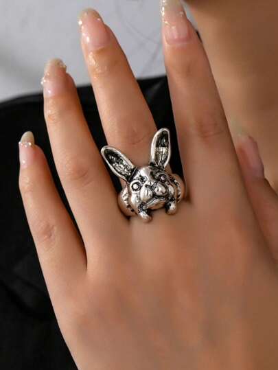 1枚复古设计休闲风动物元素长耳兔戒指，适合女性日常佩戴或作为礼物送给朋友。