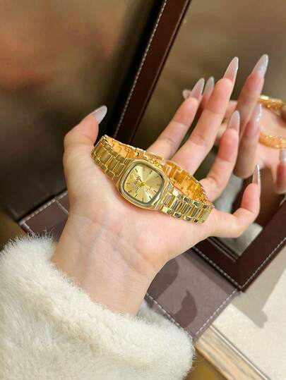 1pc Elegant Gold Quartz Watch For Women - Diamond Bezel, Square Dial, Luxury Bracelet Watch, Fashionable Wristwear For Special Occasions, Casual & Formal Wear, Perfect Gift For Her, And Chic Timepiece