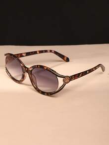Ochelari de soare ovali din metal, la modă și versatili, stil stradal, design retro pentru femei, ochelari de soare Cat Eye de înaltă calitate pentru bărbați și femei, potriviți pentru zi cu zi, petrecere, plajă și vacanță - Multicolor - Vizualizare 13