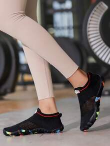 Quick-Drying Water Shoes, Unisex Outdoor Wading Shoes, Hiking, Rafting, Anti-Slip, Snorkeling, Swimming, Beach Shoes For Women, Suitable For Rocks And Tidal Pools, All-Season Versatile, Indoor Yoga & Swimming Shoes - Black - View 9