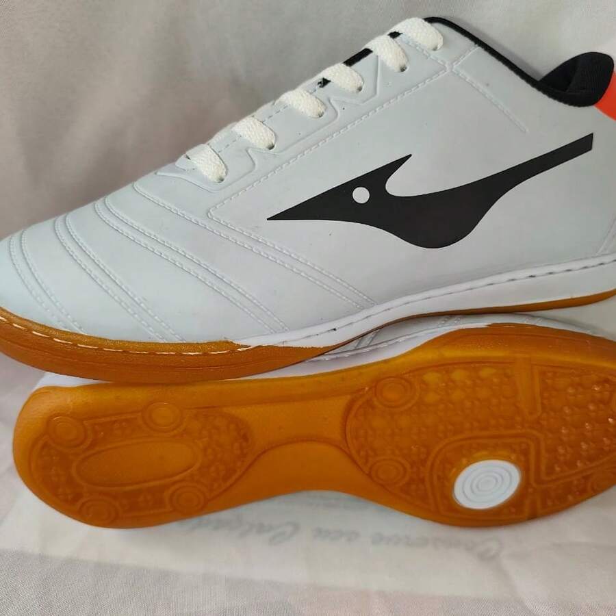 CHUTEIRA FUTSAL BRANCA MZ ,COSTURADA,QUADRA SALÃO - Branco - Visão 1