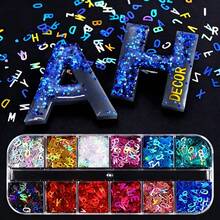 一盒全息字母环氧树脂亮片，包含闪亮的金色和银色大写字母形状，非常适合用于工艺品和珠宝制作。 - 彩色 - 查看 4