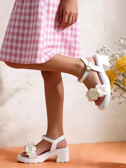 1 Pair Fashionable Children's High Heel Sandals, Elegant Girls' High Heel Sandals, White Flower Decor, Adjustable Buckle Design, Suitable For Daily Outing, Wedding Party, Summer Travel