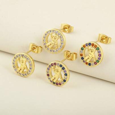 New Round Shape Astronaut Design Stud Earrings For Women Spaceman Portrait Copper Micro Inlaid Zirconia Ear Jewelry Accessories