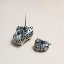 Escultura de caballo portador de riqueza | Quemador y difusor de aromaterapia de dos en uno, con diseño de bolsa de la fortuna y moneda hueca para el hogar y la oficina - 1PC - Ver 7