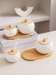 一套陶瓷厨房储物罐，1个大罐1个小罐，配有竹制托盘和陶瓷勺，北欧简约日式风格，白色陶瓷质感，高端品质，菱形、波浪、鸟巢图案，适用于酒店、餐厅、家庭厨房用品、节日、聚会、斋月、春节厨房、客厅收纳装饰，圆形竹盖，可存放香料、胡椒、盐、糖等调味料。 - 白色 - 查看 9