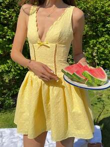 Doriss刺绣镂空收腰V领A字吊带连衣裙，适合舞会、节日、假日、晚宴、情人节、新年、优雅女士、海滩、感恩节、毕业典礼、音乐会等场合，夏季女装 - 黃色 - 查看 1