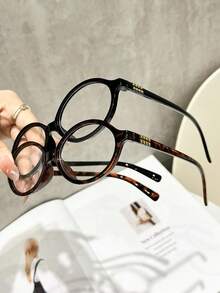 一副椭圆形经典时尚优雅透明眼镜，适合日常生活、办公室阅读、看电视、玩游戏、打电话，是女士商务休闲时尚配饰，适合所有脸型。 - 彩色 - 查看 8