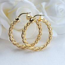 1 Pair Vintage Fashionable Hollow Circle Earrings, Suitable For Daily Wear And Vacation, Perfect Gift For Women - Gold - View 1