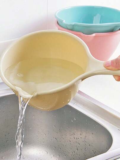1pc Long Handle Water Scoop For Water Fights, Hair Washing, Rinsing, Bathing, Kitchen Use, Thick Plastic Water Ladle