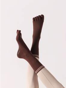 1/2/3/5 Pairs Women Breathable Non-Slip Yoga Socks, Five-Toe Mid-Calf Design With Anti-Slip Grip And Embroidered Dog Pattern, Suitable For Yoga, Pilates, Ballet, Dance And Gymnastics - Multicolor - View 6