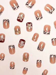 24pcs French Short Square Press On Nails Set With 3D Embossed Leopard Print Floral Rhinestone Decorations Includes 1pc Jelly Gel And 1pc Nail File Reusable Artificial Nail Tips For Women Girls Party Date Daily Wear Sweet Cool Stylish - 彩色 - 查看 3