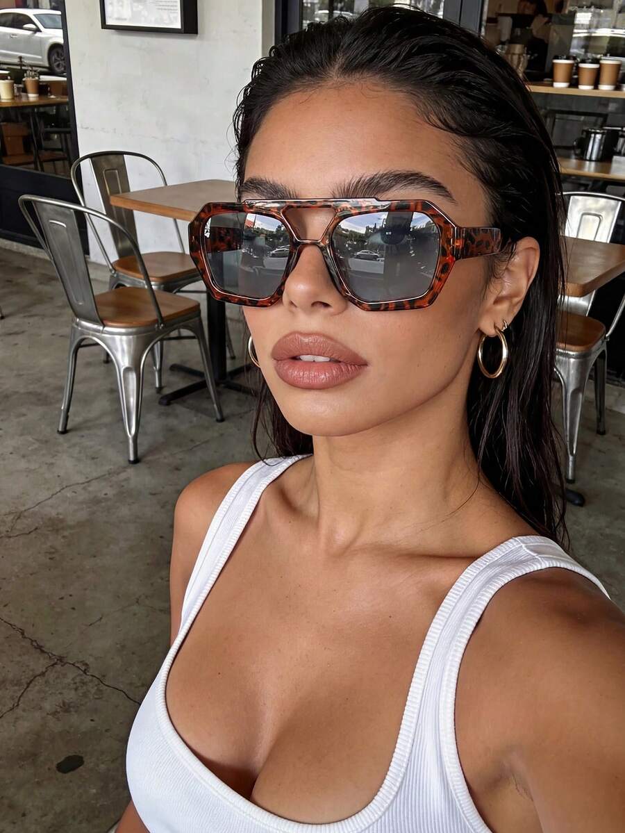 Women Men Leopard Print Bohemian Retro Aviator Sunglasses, Classic Plastic Frame Fashion Glasses, Summer Holiday Essential Vintage UV Protection Shades For Beach Travel Driving Daily Wear - Grey - View 1