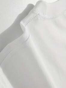 SNOOPY Valentine's Day Element Pattern Print, White Men's Short Sleeved Round Neck T-Shirt. Comfortable And Breathable, Suitable For Daily Wear. A Casual And Fashionable Short Sleeved Top, A Simple And Stylish Men's White T-Shirt. - trắng - Xem 7