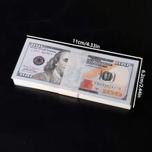 仿真100美元道具钞票，11.2厘米*4.6厘米规格；仿真100美元道具钞票，30*15毫米规格；仿真迷你100美元道具钞票，可用于节日折纸、派对氛围营造、情人节等场合；11.2厘米*4.6厘米花束纸道具钞票 - 彩色 - 查看 4